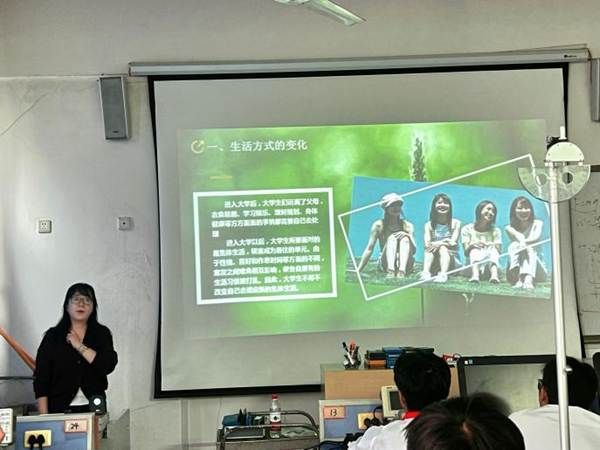 93cbf608-a11a-42f6-9fd5-dfd5aae1793d